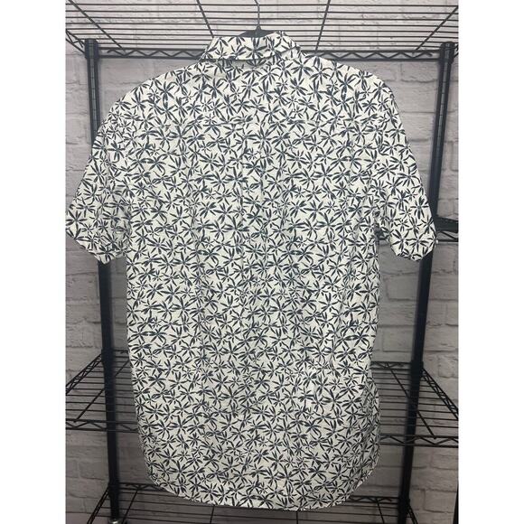 Rodd & Gun Printed Button Down White with Navy Floral Sports Fit - Picture 6 of 6